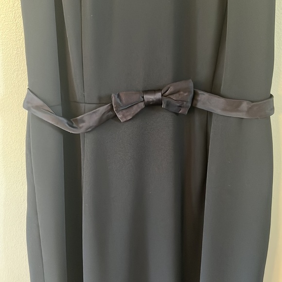 FORMAL sleeveless gown - Picture 4 of 6